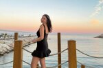 Море, вродлива дівчина, фото: hyser.com.ua