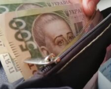 Зарплати. Скріншот з відео на Youtube