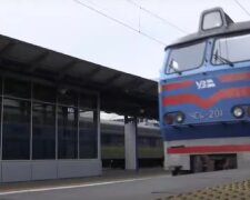 Тепер пустять не до кожного вагона: Укрзалізниця змінила правила проїзду. Будьте готові залишитись на вокзалі